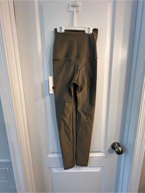 Emily Hsu Designs High-Waist  Leggings in Olive Shimmer Green